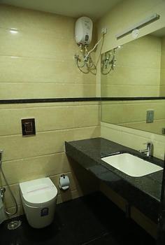 Hotel Svm Grand Medipally Haidarábád Kültér fotó