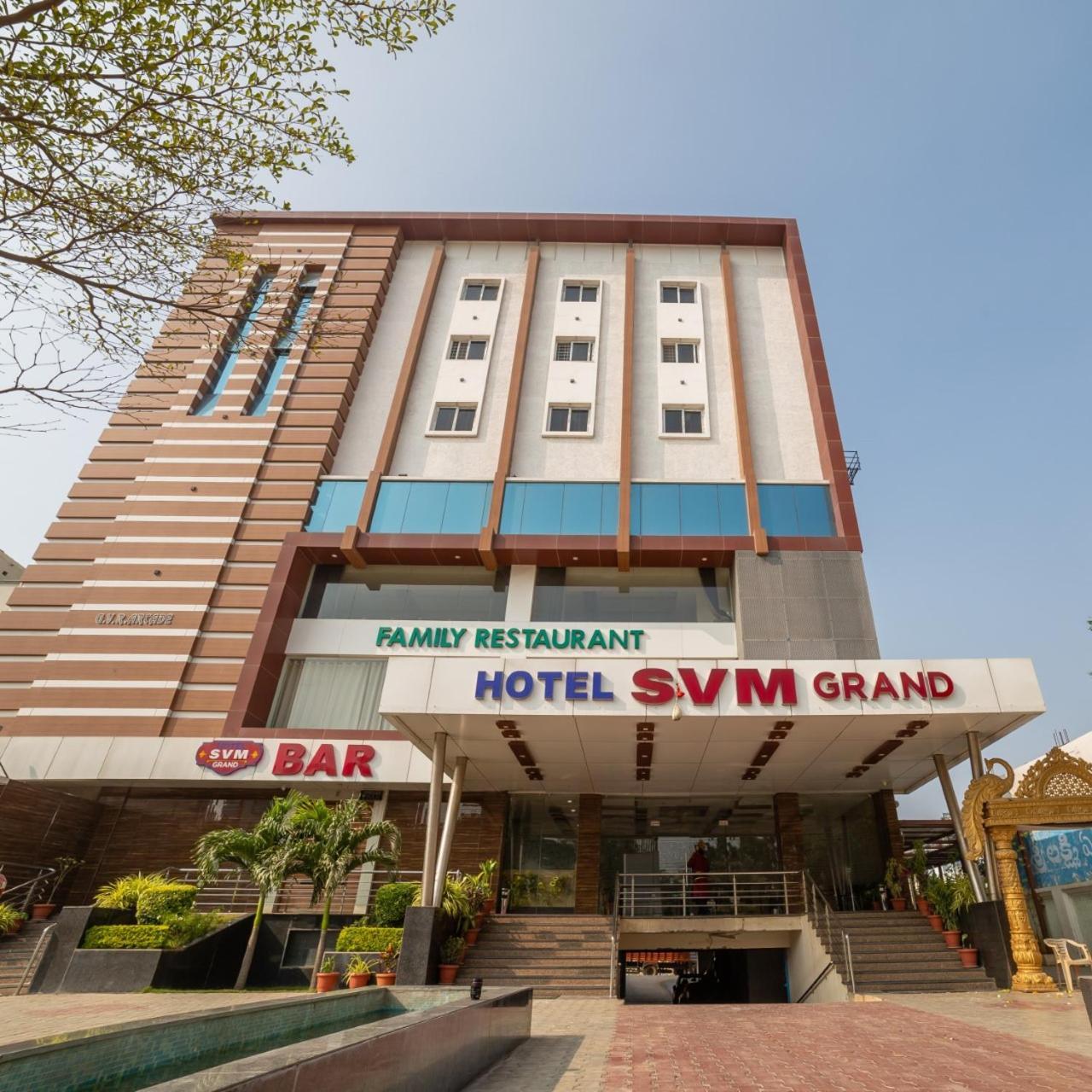 Hotel Svm Grand Medipally Haidarábád Kültér fotó