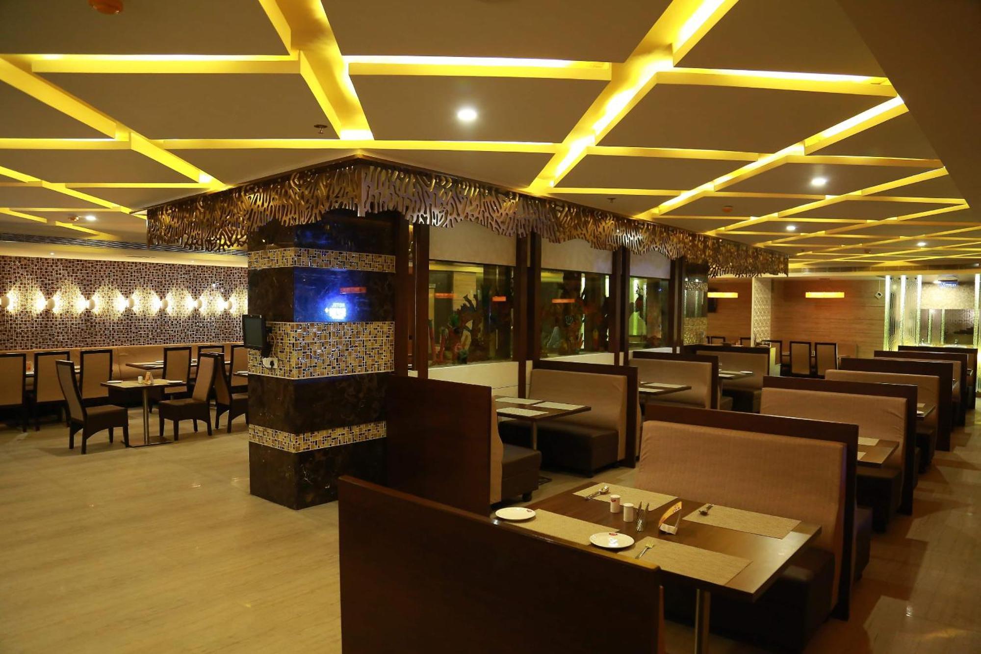 Hotel Svm Grand Medipally Haidarábád Kültér fotó